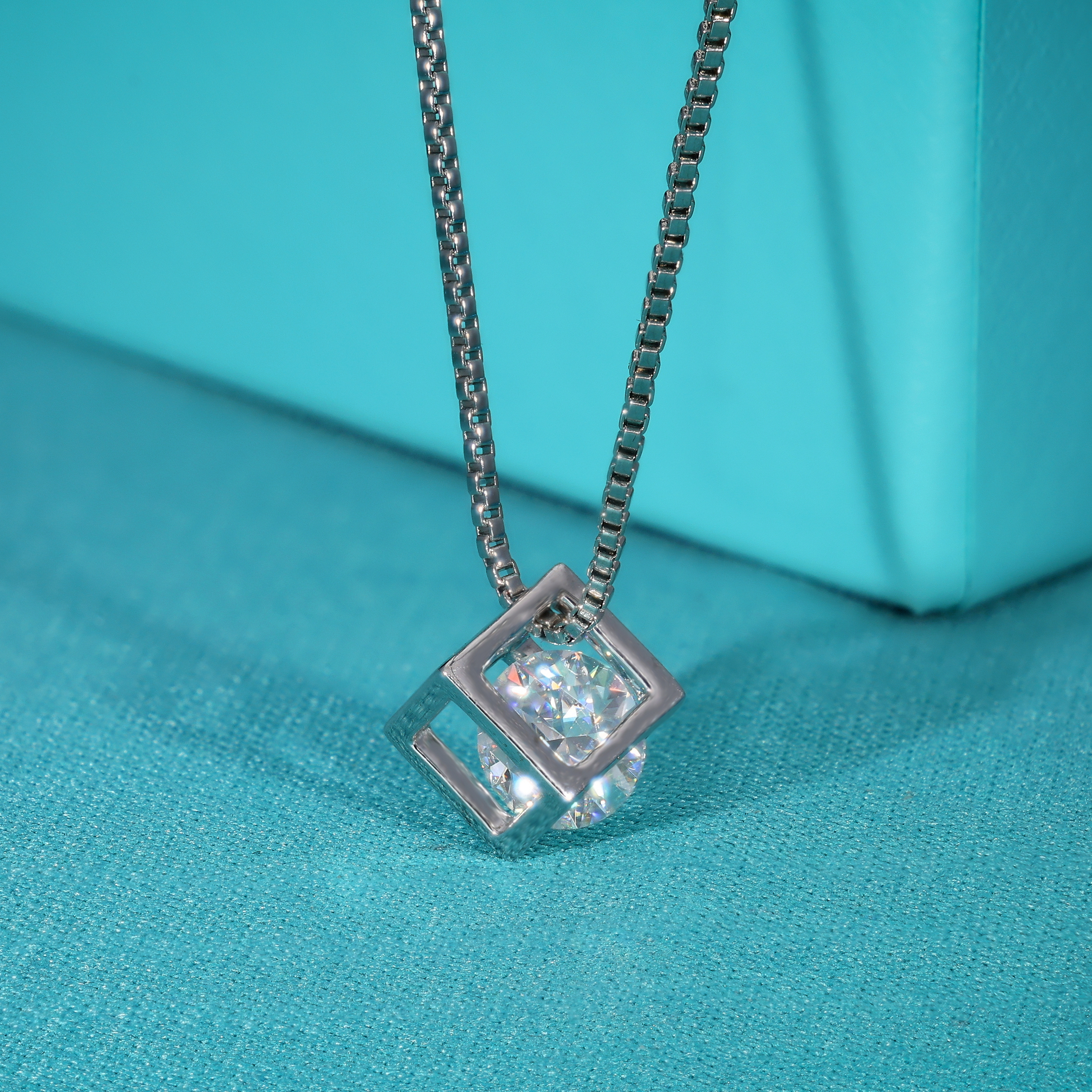 Lab Grown Diamond Round Cube Pendant